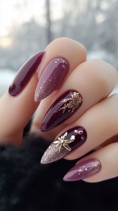 Looking for the perfect classy New Year’s Eve nail ideas for 2025? I’m sharing 25 stunning NYE nail designs and ideas to ring in the new year. Whether you’re looking for New Year’s Eve nail inspiration with sparkle, glitter, black, gold, or silver, I’ve got the perfect classy and simple NYE nails in almond, coffin, short, and square nail shapes. Sparkly nails, holiday nails, party nails Nail Art Designs In Dark Color, Luxury Nails Classy Short, Purple Burgundy Nails, Dark Purple Nail Art Designs, Dark Manicure Ideas, Dark Burgundy Nails Designs, Plum And Gold Nails, Nails Burgundy And Gold, Dark Purple And Gold Nails