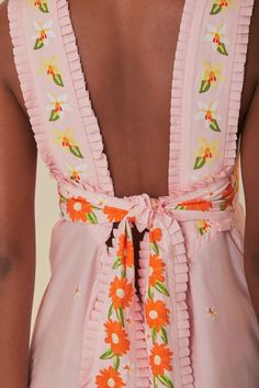 Pink Papaya Salad Maxi Dress – FARM Rio Midi Sun Dress, Tropical Resort Wear, Celia B Dress, Fiesta Party Outfit Women, Kentucky Derby Dresses For Women, Paint On Dress, London Summer Style, Honeymoon Dress To Impress, Cute Little Dresses