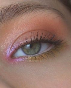 𝒂𝒏𝒏𝒆𝒍𝒊𝒆𝒔𝒕𝒓𝒆𝒖𝒓 Mata Hooded, Teknik Makeup, Makeup Ulzzang, Makeup Contouring, Maquillage On Fleek, Smink Inspiration, Makijaż Smokey Eye, Green Eyeshadow, Makeup Hacks