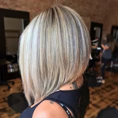 Long Angled Bob With Layers, Inverted Bob Haircuts For Women, Angled Bob With Layers, Blonde Inverted Bob, Confidence For Women, Cute Bob Haircuts, Long Angled Bob, Inverted Bob Haircuts, Medium Bob Haircut