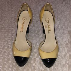 Chanel Pumps Beige And Black Patent Leather Chanel Two Tone Pumps, Chanel Cream, Chanel Pumps, Shoes Chanel, Beige And Black, Chanel Shoes, Black Patent Leather, Christian Louboutin Pumps, Shoes Women Heels