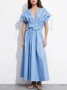 Shine in the 2024 Luxury Blue Floral Long Dress. This Elegant Floral Party Dress is perfect for special occasions, featuring exquisite floral details and a flattering fit. Long Blue Floral Dress, Stylish Midi Dress, Floral Dresses Long, Applique Dress, Versatile Dresses, Blue Midi Dress, Fashion Story, Floral Midi Dress, Flower Dresses