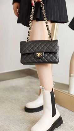 Chanel Classic Jumbo, Chanel Classic Medium, Chanel Caviar, Black Caviar, Chanel Boy, Doha