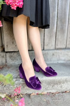 Velvet Purple, Velvet Shoes, Hip Hip, Velvet Color, Green Sapphire, Royal Purple, Shoe Closet, Vintage Velvet, Vintage Jewels