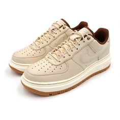 Size Us7 Unisex Very High-Quality Shoe Perfect For Summer! Sellin Rn For $320 On Goat Only Worn To Try On, Look Brand New!! Mens Us 7 Womens 8.5 Pearl White Color, Shoes Nike Air Force, Shoes Nike Air, High Quality Shoes, Try On