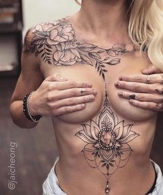 Delicate Tattoos For Women, Underboob Tattoo, Sternum Tattoo, Tattoo Magazines, Tattoo Designs For Girls, Beautiful Body, Chest Tattoo, Piercing Tattoo, Body Tattoos