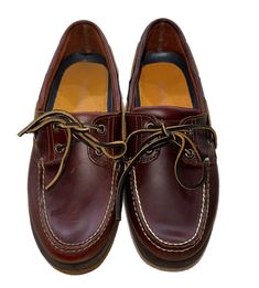 The Timberland Men's 2-Eye Classic Leather Boat Shoes in Brown Root Beer (Style 25077) are a timeless and versatile footwear choice, perfect for casual and semi-formal occasions. These boat shoes are known for their classic design, comfort, and durability. ### Key Features: - **Material**:    - **Upper**: Premium full-grain leather in a rich Brown Root Beer color, known for its durability and classic look. The leather is hand-sewn for added quality and craftsmanship.   - **Laces**: Genuine rawhide laces that are functional and durable, allowing for a secure fit. - **Design**:   - Traditional moc-toe design with a two-eyelet lacing system, offering a classic and nautical-inspired look.   - The Brown Root Beer color gives the shoes a sophisticated and earthy tone, making them versatile enoug Leather Boat Shoes, Shoes Brown, Toe Designs, Classic Leather, Earthy Tones, Full Grain Leather, Classic Looks