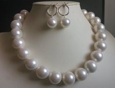 jewelry set- big 16 mm white shell pearl necklace 16-25 inches & 14 mm earrings set Big Bead Necklace, Big Pearl Necklace, 60s Jewelry, White Pearl Earring, Luxe Jewelry, Neck Accessories, Big Pearl, Baroque Pearl Earrings, White Pearl Necklace