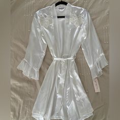 Perfect For Brides Getting Ready For Their Big Day! This White Silk Robe Has Beautiful Lace Details On The Chest And Sheer Trim On The Sleeves. So Beautiful But I Have Two So Selling This One! Never Worn And Tags Are Still On. White Feminine Fitted Robe, Fitted White Satin Robe, White Fitted Satin Robe, White Silk Robe, Brides Getting Ready, Long Bridal Robe, Purple Quince, Satin Bridal Robe, Silky Robe