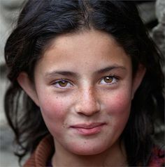 Northern Pakistan, People Of The World, Beautiful Smile, People Around The World, Brown Eyes, Drawing People