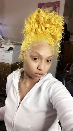 Cuban Doll, Colourful Hair, Lace Fronts, Dyed Natural Hair, Human Virgin Hair, Hair Laid, Yellow Hair, Colorful Hair, Colored Hair