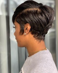 Black Hair Short, Black Hair Short Cuts, Shaved Side, Shaved Side Hairstyles, Hair Short Cuts, Cut Life, Haute Hair