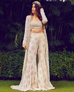 Sharara Designs, Indian Designers, Trending Wedding, Trendy Outfits Indian, Diwali Outfits, Indian Outfits Lehenga, Traditional Indian Dress, Indian Party, Salwar Kamiz