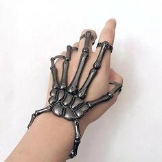 Antique Style Statement & Vintage Jewelry Rings - Vintage Rings for Women | Maramalive™ Underworld Cosplay, Scene Girl Fashion, Hand With Ring, Skeleton Hand Bracelet, Hand Bracelet With Ring, Shoulder Chain Jewelry, Hand Skull, Punk Style Women, Ghost Rider Comic