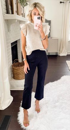 Cute Outfits With Black Jeans, Outfits With Black Jeans, Black Jeans Outfits, Networking Event Outfit, Conference Outfit, Event Outfit Ideas, Summer Office Outfits, Cute Work Outfits, Spring Work Outfits