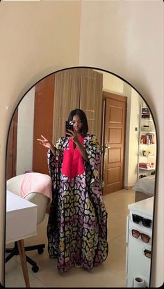 Kampala Gown Styles For Ladies, Native Outfits, Bubu Gown Styles, Nigerian Dress, African Party Dresses