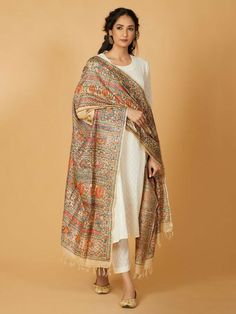 Simple Indian Suits, Simple Suit, डिजाइनर कपड़े, Wanderlust Fashion, Indian Kurti Designs, Pakistani Fashion Party Wear