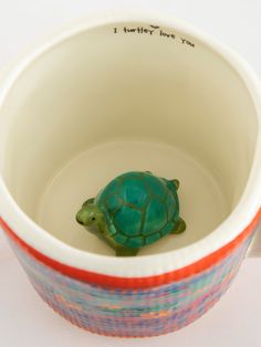 Peek-A-Boo Mug|Turtle-view 1 Mug With Frog Inside, Cool Mug Ideas, Castle Vibes, Turtle Coffee, Art Haus, Dog Peeking, Fun Mugs, Green Vans, Turtle Gifts