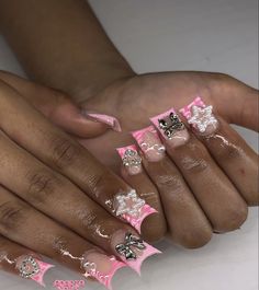 Bling Acrylic Nails Short, Birthday Duck Nails, Pink Silver Nails, Duck Nails Acrylic, Acrylic Nails Short, Acrylic Nails Nude, Acrylic Nail Set