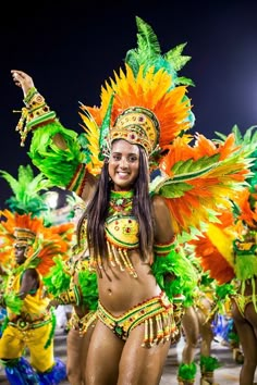 Rio Carnival Costumes, Brazilian Carnival Costumes, Diy Karneval, Carribean Carnival Costumes, Carnival Outfit Carribean, Karneval Diy, Brazilian Culture, Carnival Dancers, Brazilian Carnival