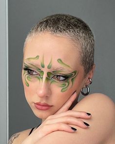 Green Creative Makeup, Green Fairy Makeup, Milk Primer, Green Makeup Look, Makeup Verde, Sephora Lip Stain, It Foundation, Makeup Clown, Sephora Lip