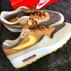 9 Out Of 10 Condition More Mens Shoes In My Closet Shoes Air Max, Nike Shoes Air, Ugly Duckling, Nike Shoes Air Max, Shoes Air, Air Max 1, Mens Shoes Sneakers, Men's Nike, Air Max