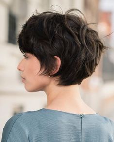 Messy Layered Thick Pixie-Bob Smoky Brown Hair Color, Smoky Brown Hair, Pixie With Layers, Long Layered Pixie, Pixie Haircut Ideas, Layered Pixie, Longer Pixie Haircut, Hair Adviser