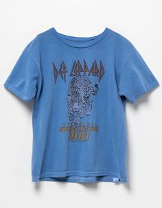 Vinyl Icons Def Leppard Girls Tee Easy 30 day return policy Tillys Shirts Graphic Tees, Tillys Graphic Tees, Cute Tops School, Cute Oversized Graphic Tees, Graphic Tees Preppy, Preppy Tee Shirts, Where To Get Cute Graphic Tees, Cute Tops Preppy, Preppy T-shirts