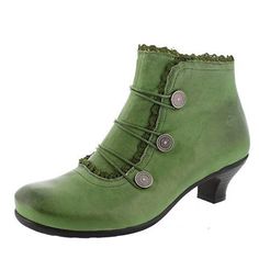 Category:Boots; Upper Materials:Faux Leather; Season:Fall,Winter; Heel Type:Block Heel; Gender:Women's; Toe Shape:Round Toe; Type:Booties Ankle Boots; Style:Vintage,Fashion,Elegant,Minimalism; Heel Height(inch):1-2; Outsole Materials:Rubber; Occasion:Daily; Closure Type:Buckle; Pattern:Solid Color; Listing Date:09/01/2023; Production mode:External procurement; 2024 Trends:Plus Size,Heel Boots,Booties Ankle Boots,Button Boots; Foot Length:null; Foot Width:null; Size chart date source:Provided by Gothic Plus Size, Heels Patterns, Comfy Heels, Popular Boots, Leather Boots Heels, Sneakers Looks, Vintage Heels, New Rock, Vintage Gothic