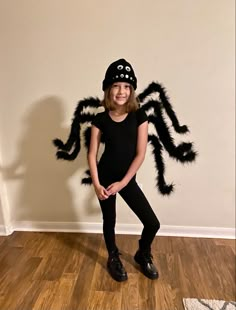 Costume For Halloween Kids, Easy Diy Spider Costume, Handmade Costumes For Kids, Kids Spider Costume Diy, Diy Spider Legs Costume, Easy Spider Costume For Women, Diy Spider Legs For Costume, Adult Bug Costume Diy, Spider Custome Halloween