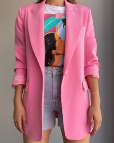 Outfit For Open House, Fashion Inspo Outfits Pink, Bright Winter Summer Outfit, Pink Black Outfit Aesthetic, Colorful Suits For Women, Casual Maximalist Outfits, Cool Toned Outfits, Blazer Rosa Outfit, Outfits Primavera 2023