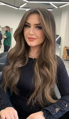 Brown Balayage For Fair Skin, Light Balyage Long Hair, Brunette Balayage Blue Eyes, Blonde Balayage For Fair Skin, Burnett Hair Color Ideas 2023, Brunette Hair Blue Eyes Pale Skin, Brown Hair With Highlights Pale Skin, Balayage Blue Eyes, Brown Hair Fair Skin Blue Eyes