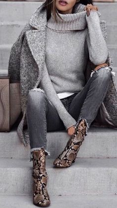 10 Winter Outfits, Trendy Winter Fashion, Fall Fashion Coats, Casual Chic Outfits, Wool Winter Coat, Stil Boho, Casual Chic Outfit, Snakeskin Print, Winter Mode