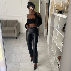 Rare Vintage Wilson Leather Black Pants. They Are Absolutely Stunning. The Tag Says Size 8, However, The Pants Are Best Suited For A 24 Inch Or 25 Inch Waist. I Am A 26 And They’re Very Tight On Me. Leather Black Pants, Pants Color, Black Pants, Pant Jumpsuit, Tights, Pants For Women, Pants, Leather, Women Shopping