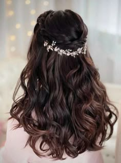 Hair With Pins, Hair Accessories For Brides, Reception Hairstyles, Brides Hair, Beautiful Wedding Hair, Bridesmaid Hair Pieces, Gold Hair Vine