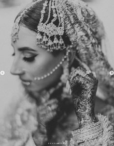 Bride Portrait Bridal Photography, Indian Bridal Shoot, Coloured Photos, Princess Vibe, Indian Bride Photography Poses, Bride Photos Poses, Bridal Photography Poses, Indian Wedding Couple Photography, Bride Photography Poses