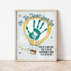 Kindergarten Graduation Craft | Oh The Places You'll Go Craft | Ollie + Hank Balloon Crafts Preschool, Kindergarten Graduation Crafts, Hot Air Balloon Quotes, Graduation Crafts Preschool, Air Balloon Craft, Nicu Crafts, Watercolor Hot Air Balloon, Graduation Activities, Preschool Graduation Gifts