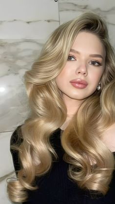 Big Hair Inspiration, Hair Ideas For Events, Classic Hollywood Hair Wedding, Big Full Curls For Long Hair, Old Holly Wood Hair, Bridal Hair Inspo Updo, Soft Romantic Curls Wedding, Big Hollywood Hair, Soft Glam Hairstyles