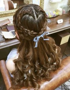 follow my insta for more! Hairdos For Curly Hair, Hairdo For Long Hair, Aesthetic Hair, Hairstyles Haircuts, Hairstyle Ideas, Prom Hair, Pretty Hairstyles