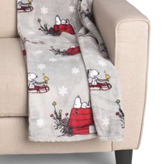 snoopy on sleigh with dog and snowflakes print thrower blanket