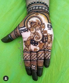 Mehndi Design Easy Simple, Mehndi Drawing, Mehndi Design Easy, Hand Mehendi, Front Mehndi Design, Mehendi Art, Simple Mehndi Design, Mehndi Designs 2018, Design Mehndi