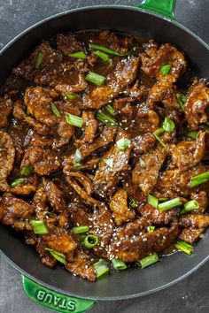 Mongolian Beef (Easy One Pan) - Momsdish Chines Food, Easy Mongolian Beef, Breakfast Chicken, Sticky Sauce, Crockpot Recipes Beef Stew, Mongolian Beef Recipes, Beef Stew Crockpot, Mapo Tofu, Mongolian Beef