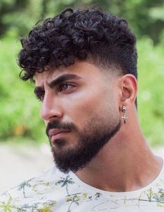 New Beard Style, Beard And Mustache Styles, Goatee Beard, Curly Hair Fade, Beard Styles Short