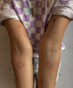 Fine Line Tattoos Aesthetic, Dainty Princess Tattoo, Snap Tattoo Ideas, Mini Line Tattoo, Minimalistic Sleeve Tattoo, Dainty Mandala Tattoo, Fine Line Tattoo Aesthetic, Mini Tattoo Arm, Mini Tattoos Arm