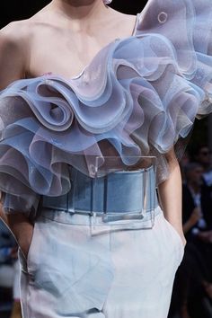 Textiles Fashion, Fashion Weeks, Mode Inspo, Mode Inspiration, Fashion Details, Bling Bling, Couture Fashion, Giorgio Armani, Runway Fashion