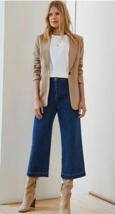 Cropped Jeans Outfit, Wide Leg Jeans Outfit, Jeans Cropped, Jeans Outfits, Wide Leg Cropped Pants, Jeans Outfit, Premium Denim, Jean Outfits