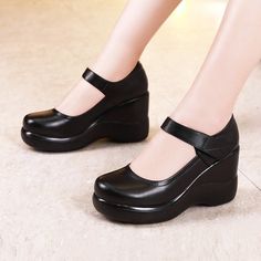 Black Wedge Shoes, Platform Wedges Shoes, Women Platform Shoes, Black Shoes Women, Baby Videos, Wedge Pumps, Fancy Jewelry, Funny Baby, Leather Wedges