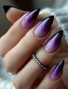 Hot Nail Designs, Chic Nail Art, Purple Acrylic Nails, Fancy Nails Designs, Black And Purple, Hot Nails