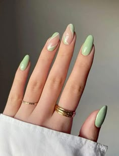 Pink Brunette, Mint Green Nails, Green Acrylic Nails, Green Nail Art, Green Nail Designs, Nagel Tips, Colorful Nails, Green Nail, White Nail