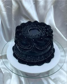 Small all black monochromatic birthday cake Tim Burton Birthday Cake, Dark Cakes, Dark Cake, Goth Cake Birthday, Black Vintage Cake, Coffin Cake, Goth Cake, Black Cake, Goth Birthday Party